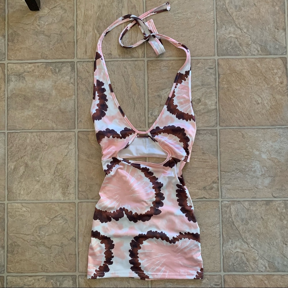 NWOT Shein Tie Dye Twist Back Detail Halter Top